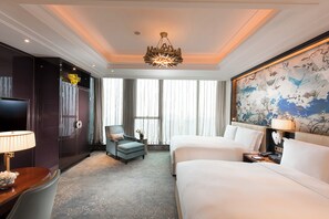 2 Queen Skyline Lake view room | Utsikt från rummet