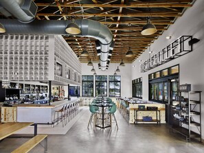 Bar (on property) - Cavalry Court, by Valencia Hotel Collection (College Station)