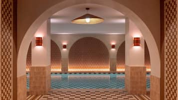 Piscine couverte