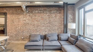 Luxury Apartment, 3 Bedrooms, Kitchen | Living room
