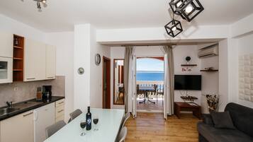 Apartment, 2 Bedrooms, Terrace