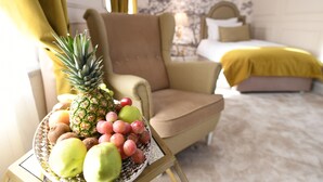 Phòng đơn cơ bản, 1 phòng ngủ | Minibar, két bảo mật tại phòng, bàn, màn/rèm cản sáng 