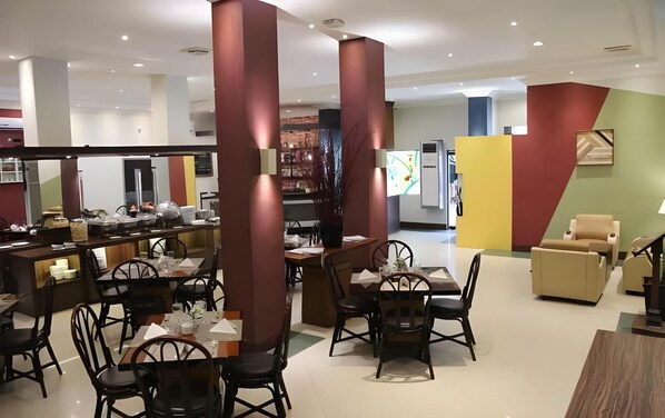 Dining - Hotel Roditha (Banjarmasin)