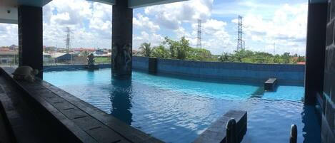 Hồ bơi trong nhà