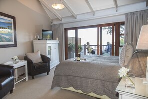 Premium bedding, down duvets, pillow-top beds, in-room safe -  The Fernery Lodge and Spa  (Storms River)