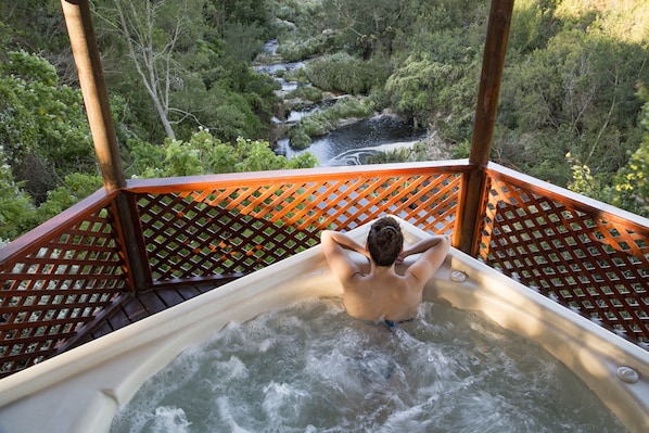 Baignoire à remous extérieure