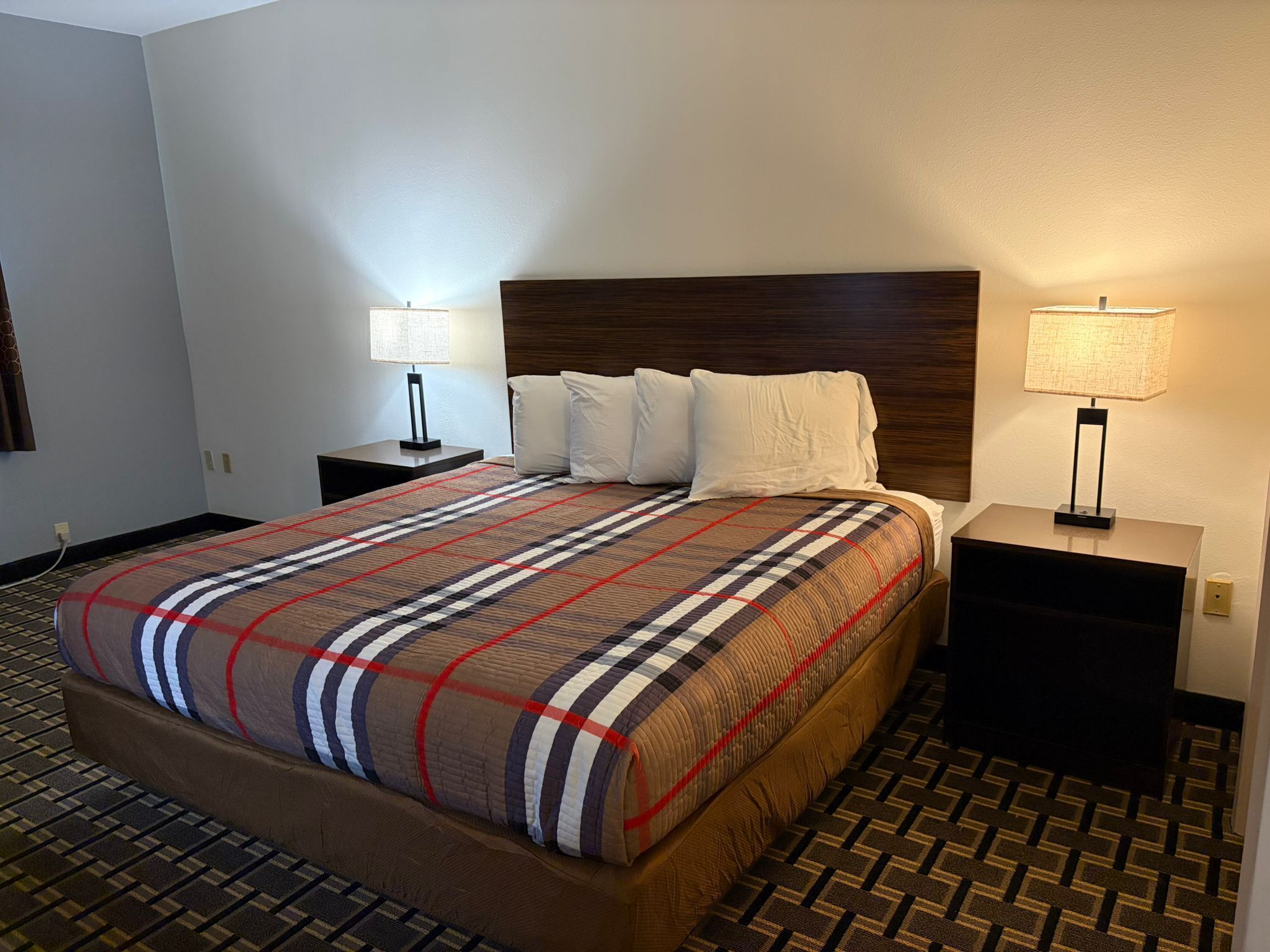 Schreibtisch, Bügeleisen/Bügelbrett, kostenloses WLAN, Bettwäsche