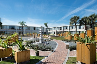 West Wing Boutique Hotel