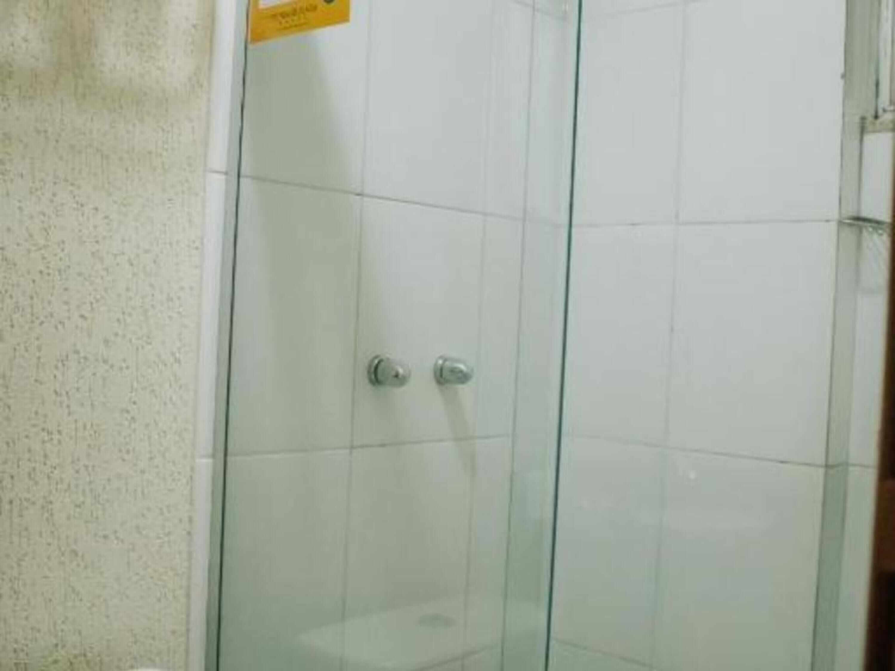 individual | bathroom | shower, free toiletries, hair dryer, towels