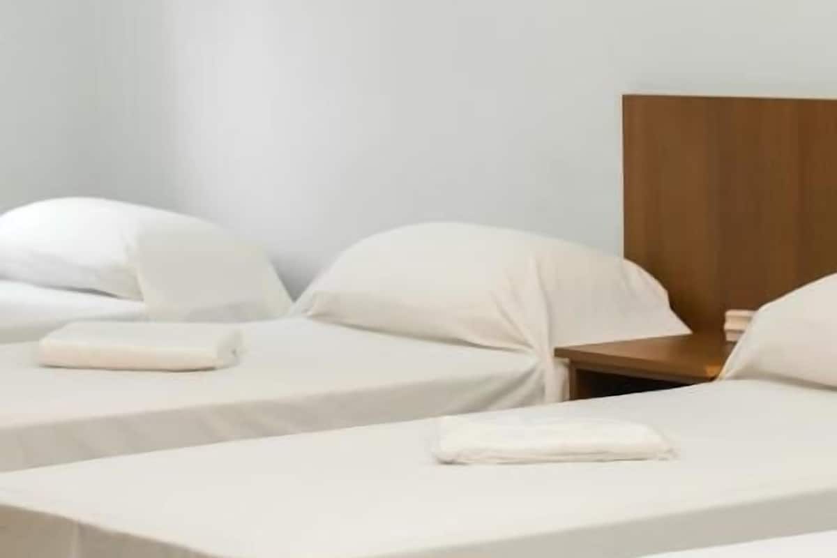 Minibar, Schreibtisch, Verdunkelungsvorhänge, Bügeleisen/Bügelbrett