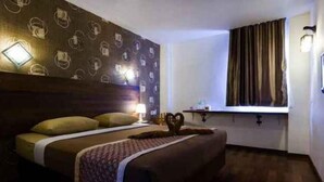 Room - Mervit Hotel (Padang)