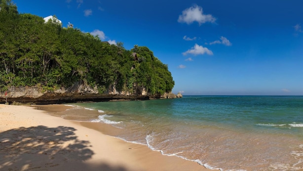 Beach - Mervit Hotel (Padang)