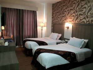 Superior Room | Desk, blackout drapes, free WiFi - Hotel Permata Hati (Banda Aceh)