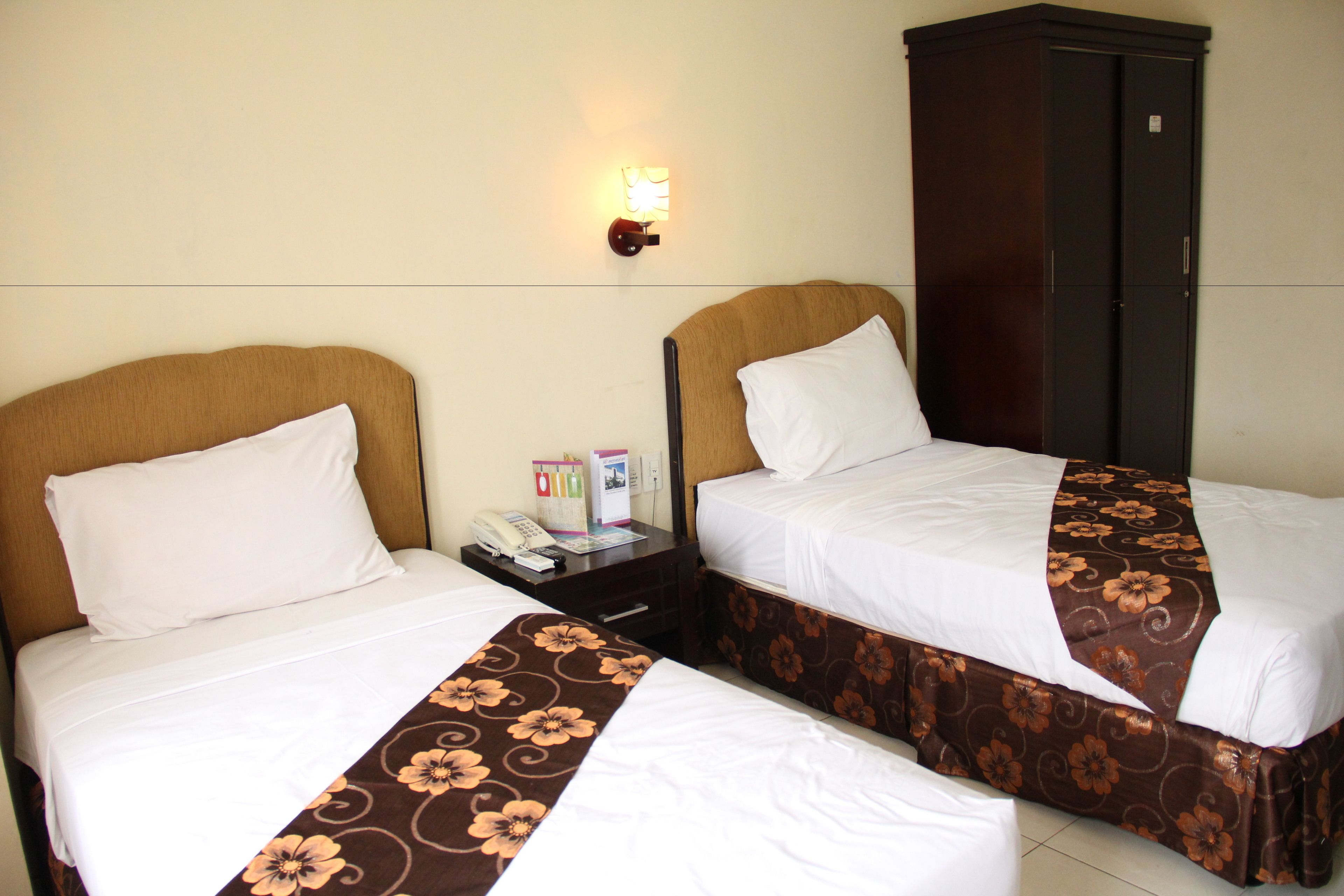 standard room | desk, blackout curtains, free wifi