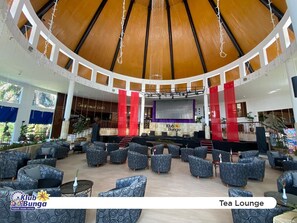 Bar (on property) - Klub Bunga Butik Resort (Batu)