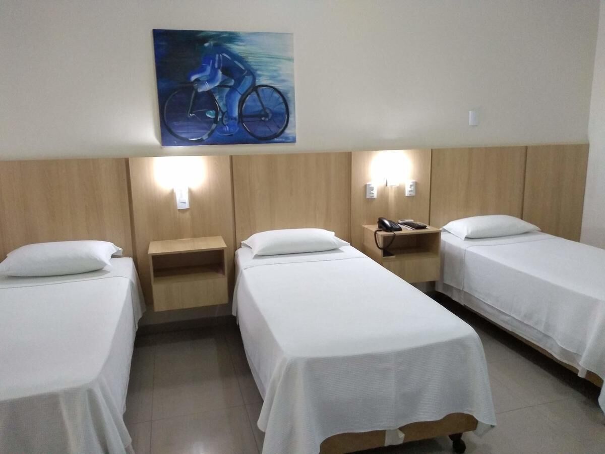 triple room, 3 single beds | 1 bedroom, minibar, desk, free wifi