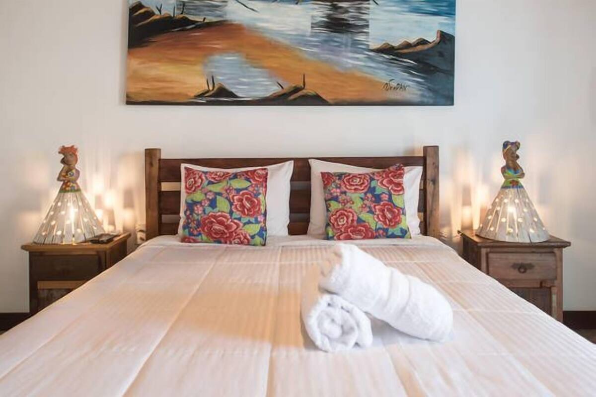 Habitación doble | Ropa de cama de alta calidad, minibar, cortinas blackout y wifi gratis