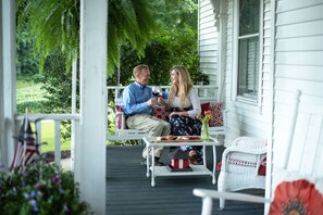 Porch - Orchard House B&B (Lovingston)