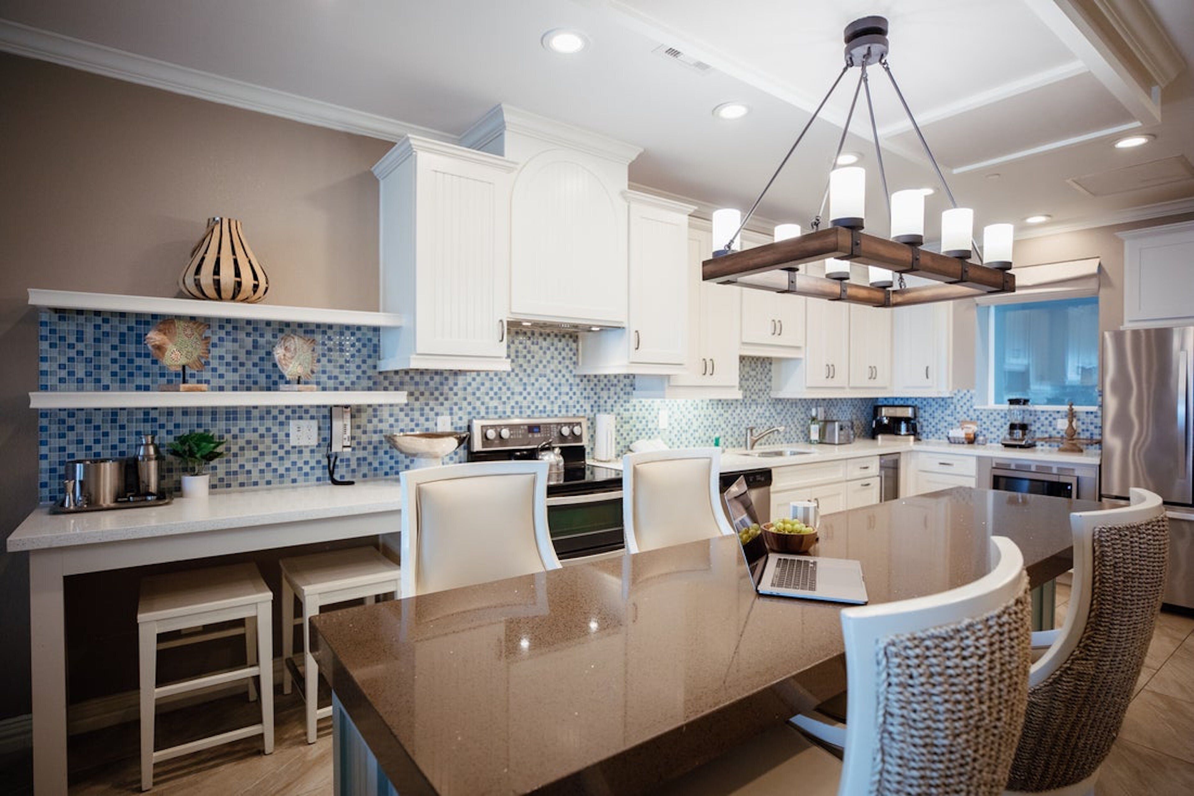 Zimmersafe, Bügeleisen/Bügelbrett, Internetzugang, Bettwäsche