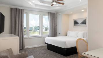 Coffres-forts dans les chambres, fer et planche Ă repasser, Internet