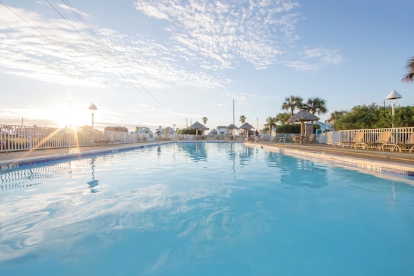 Outdoor pool, sun loungers