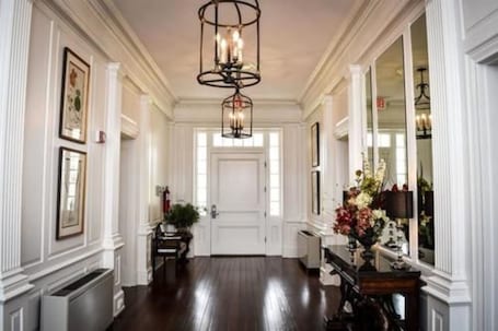 Pasillo. Inn at Evergreen