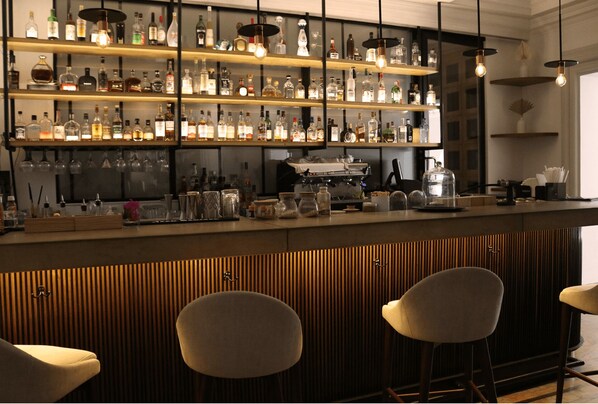 Bar (in der Unterkunft)