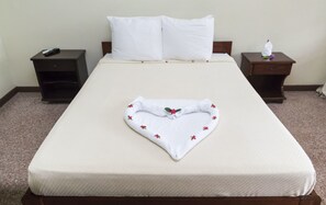 ห้องสแตนดาร์ดดับเบิล | ตู้นิรภัยในห้องพัก, Wi-Fi ฟรี