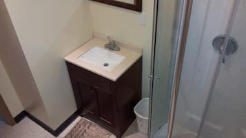 Phòng Superior, bếp | Phòng tắm | Đồ dùng nhà tắm miễn phí, khăn tắm