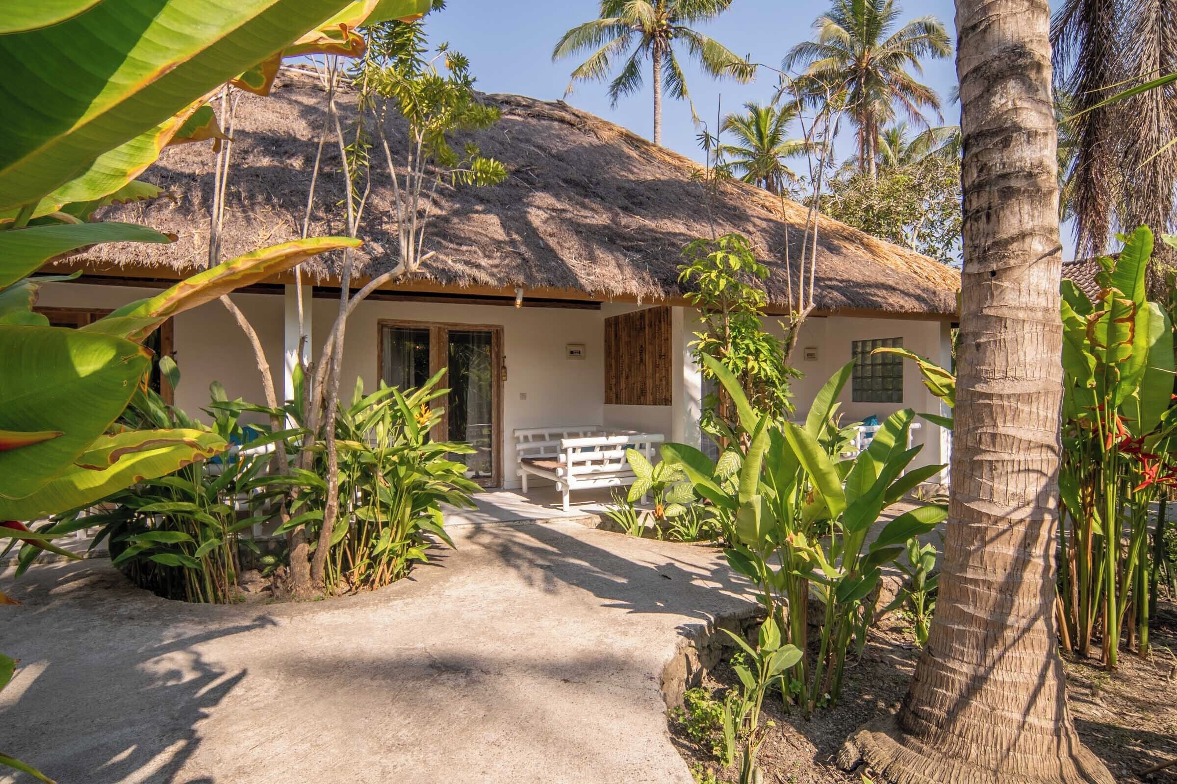 Superior Room, Pool View | Terrace/patio