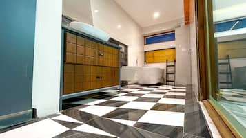 Habitación Prestigio | Baño | Tina y regadera independientes y tina de hidromasaje