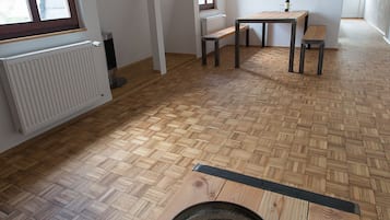 Felsenhaeuschen | Living area | TV, DVD player