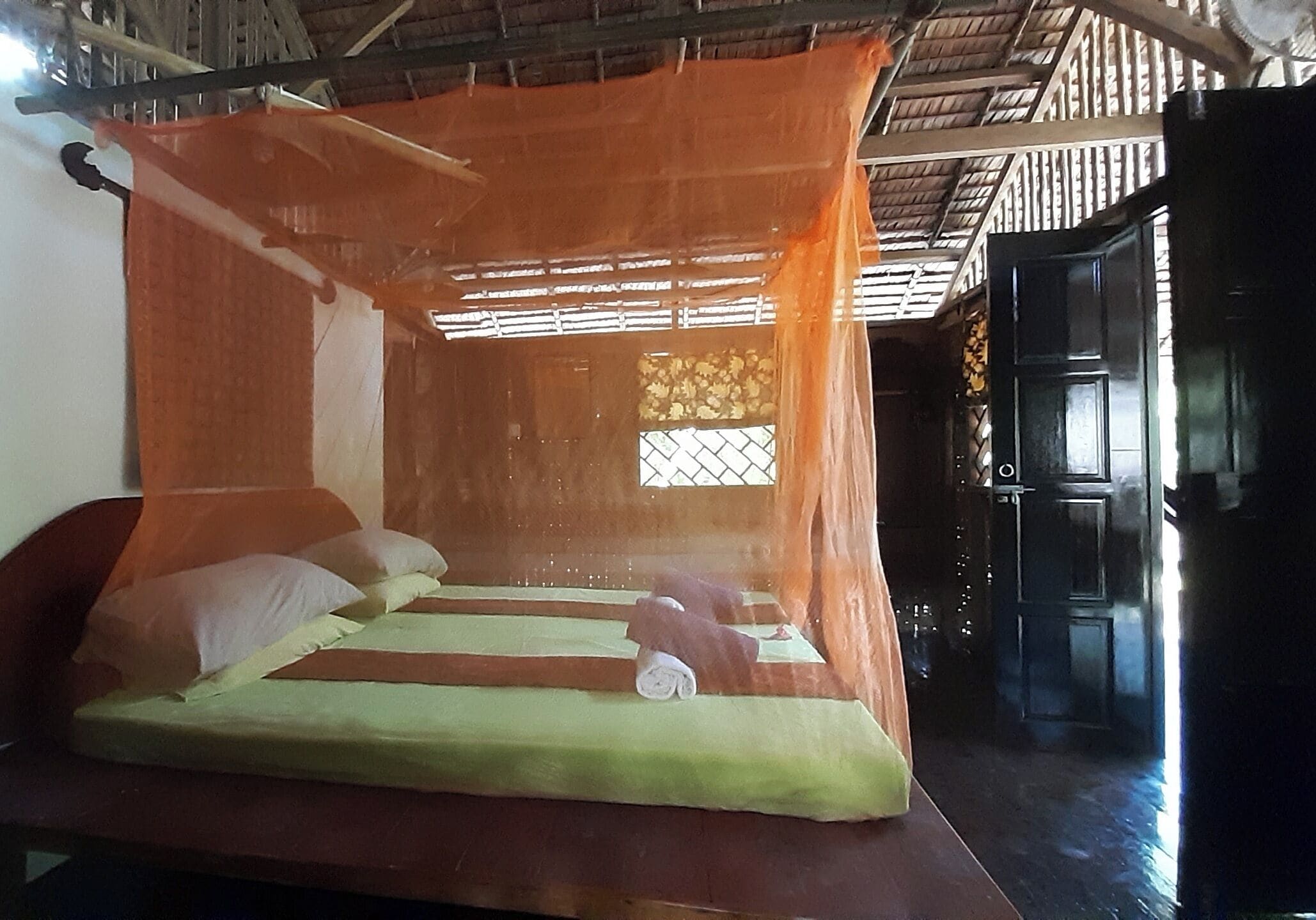 superior cottage | 1 bedroom, free cots/infant beds, free wifi, bed sheets