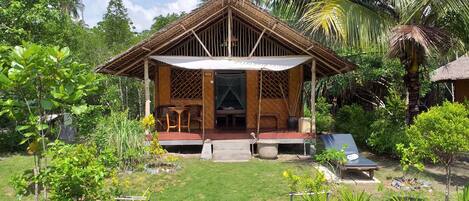 Superior Cottage | 1 bedroom, free cribs/infant beds, free WiFi, bed sheets