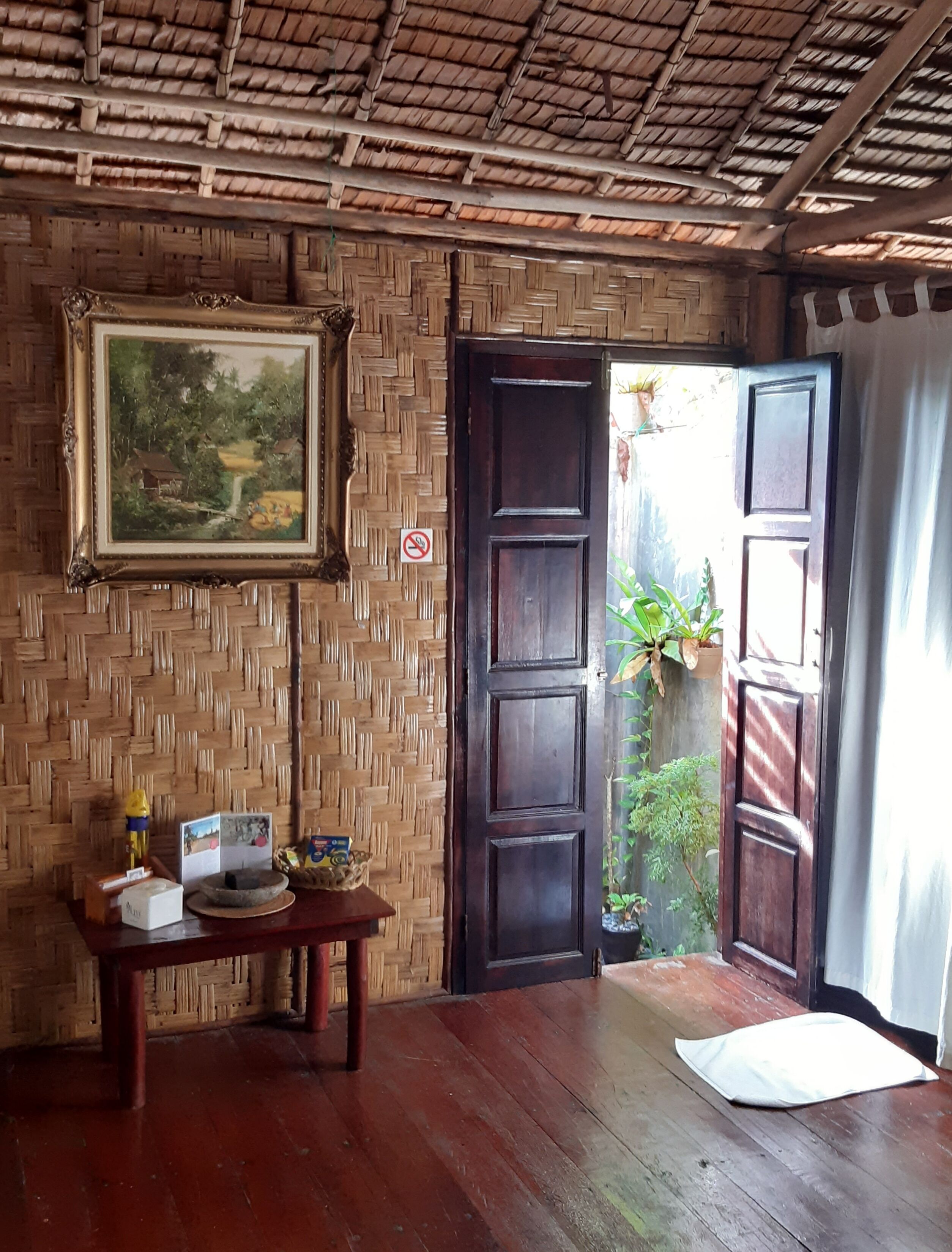 family quadruple room | living area