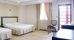 Värdeförvaringsskåp på rummet, skrivbord och gratis wi-fi