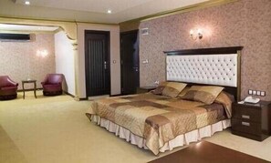 In-room safe, desk, free WiFi - Airport Hotel (Adana)