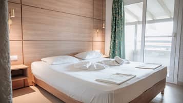 In-room safe, desk, laptop workspace, iron/ironing board