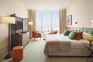 1 bedroom, premium bedding, minibar, in-room safe