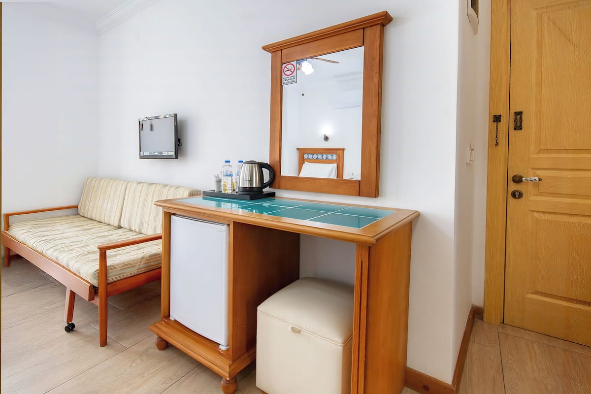 akasya | premium bedding, minibar, in-room safe, soundproofing