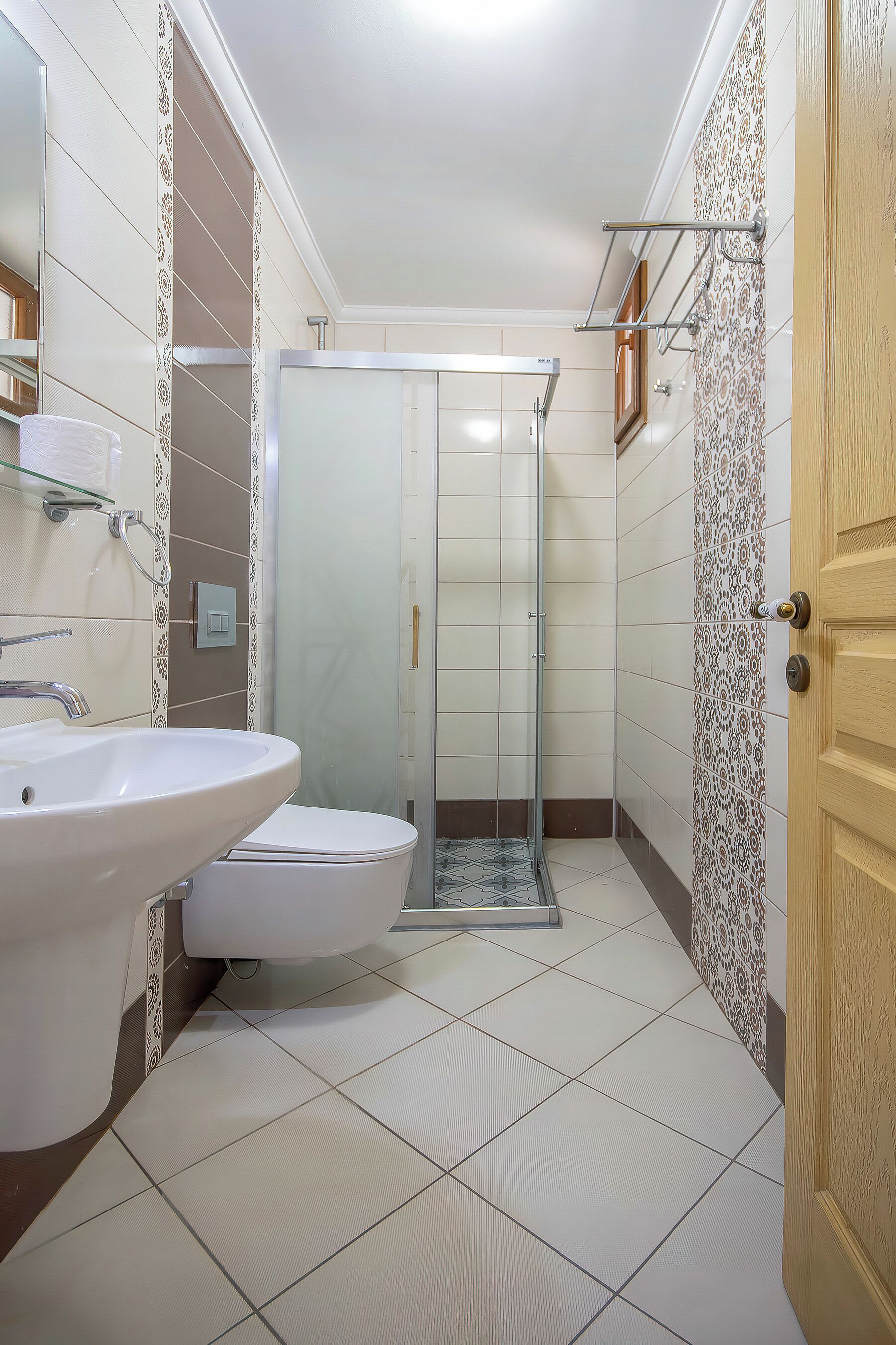 orkide | premium bedding, minibar, in-room safe, soundproofing