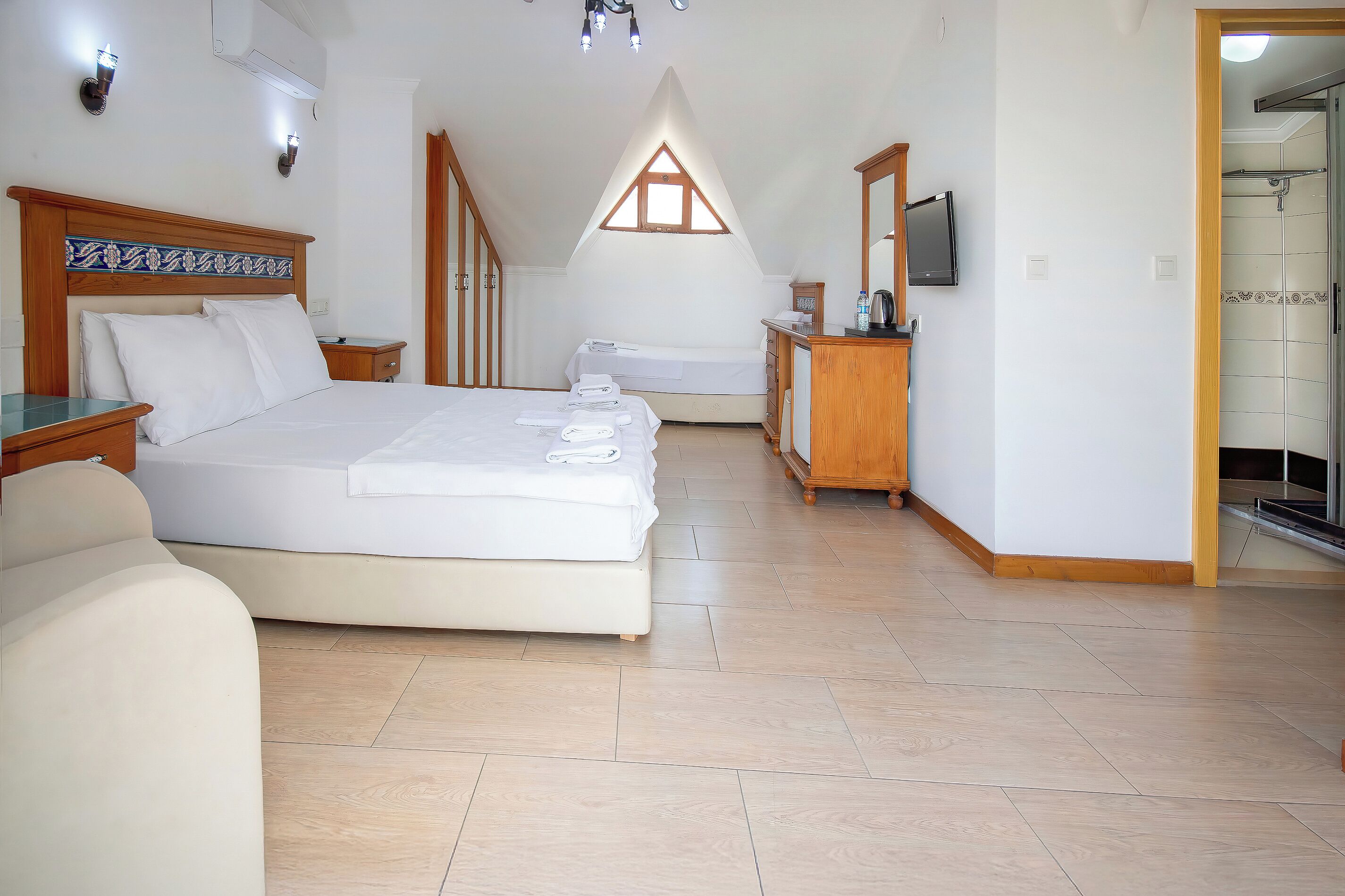 begonvil | premium bedding, minibar, in-room safe, soundproofing