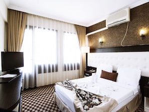 Room - Grand Hotel Kurdoglu (Kusadasi)