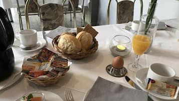 Tägliches inbegriffenes Frühstücksbuffet