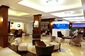 Lobby sitting area - Mesut Hotel  (Alanya)