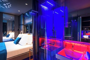 Habitación doble estándar | Minibar, cortinas blackout, wifi gratis y ropa de cama