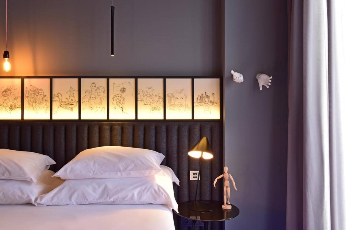 迷你吧、房內夾萬、隔音、免費 Wi-Fi
