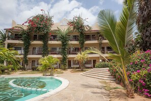 Exterior - Lily Palm Resort (Watamu)