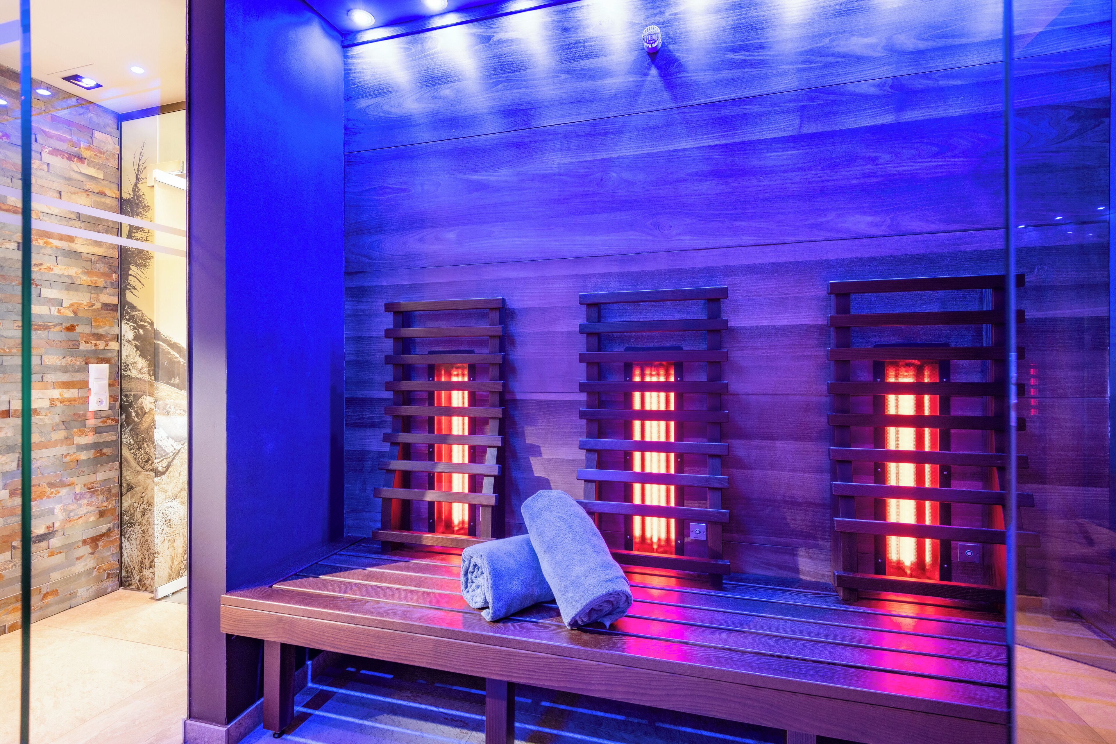 sports massages, reflexology