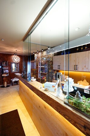Reception - fairhotel Hochfilzen (Hochfilzen)